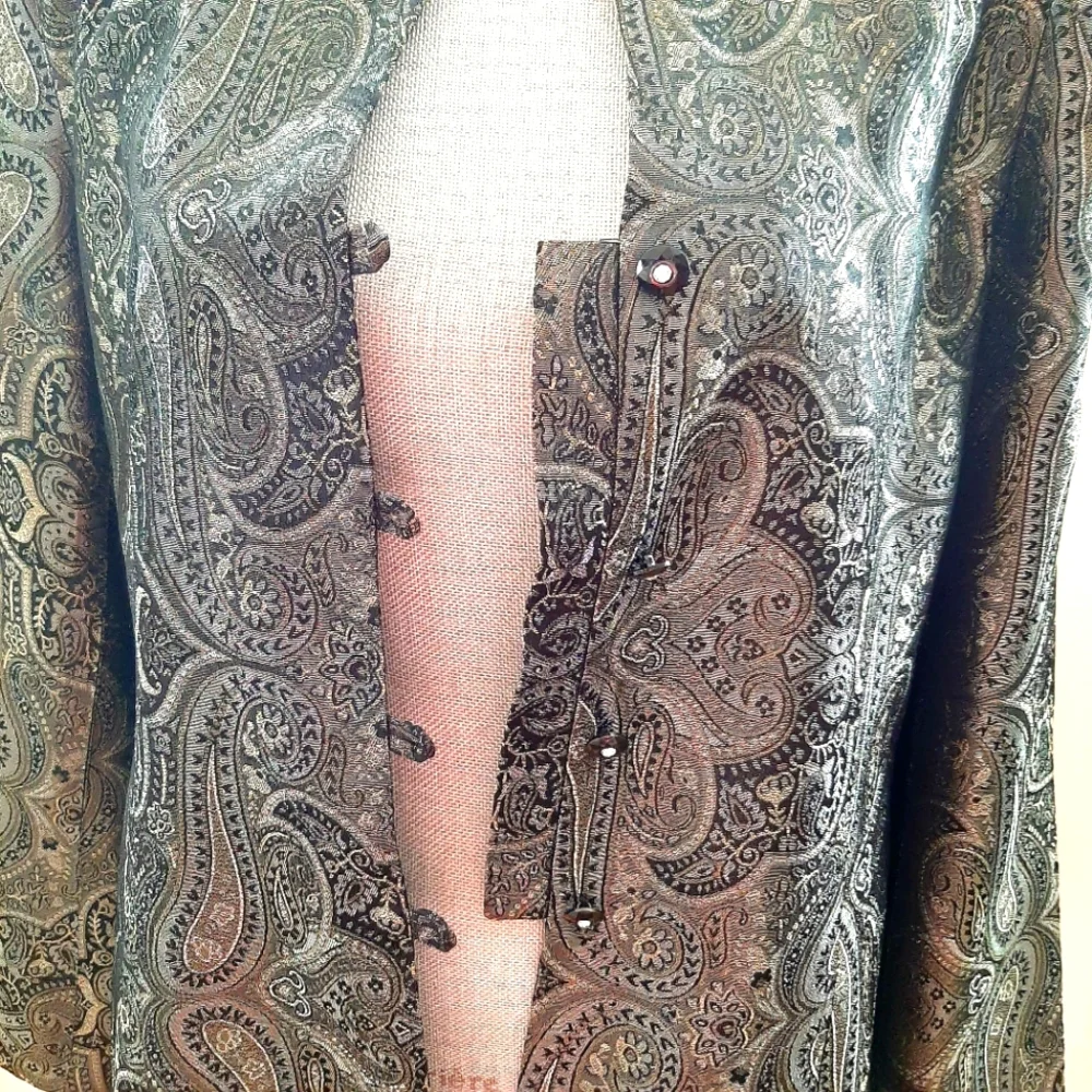 Chapter One Long Sleeve Top - Picture 4 of 8